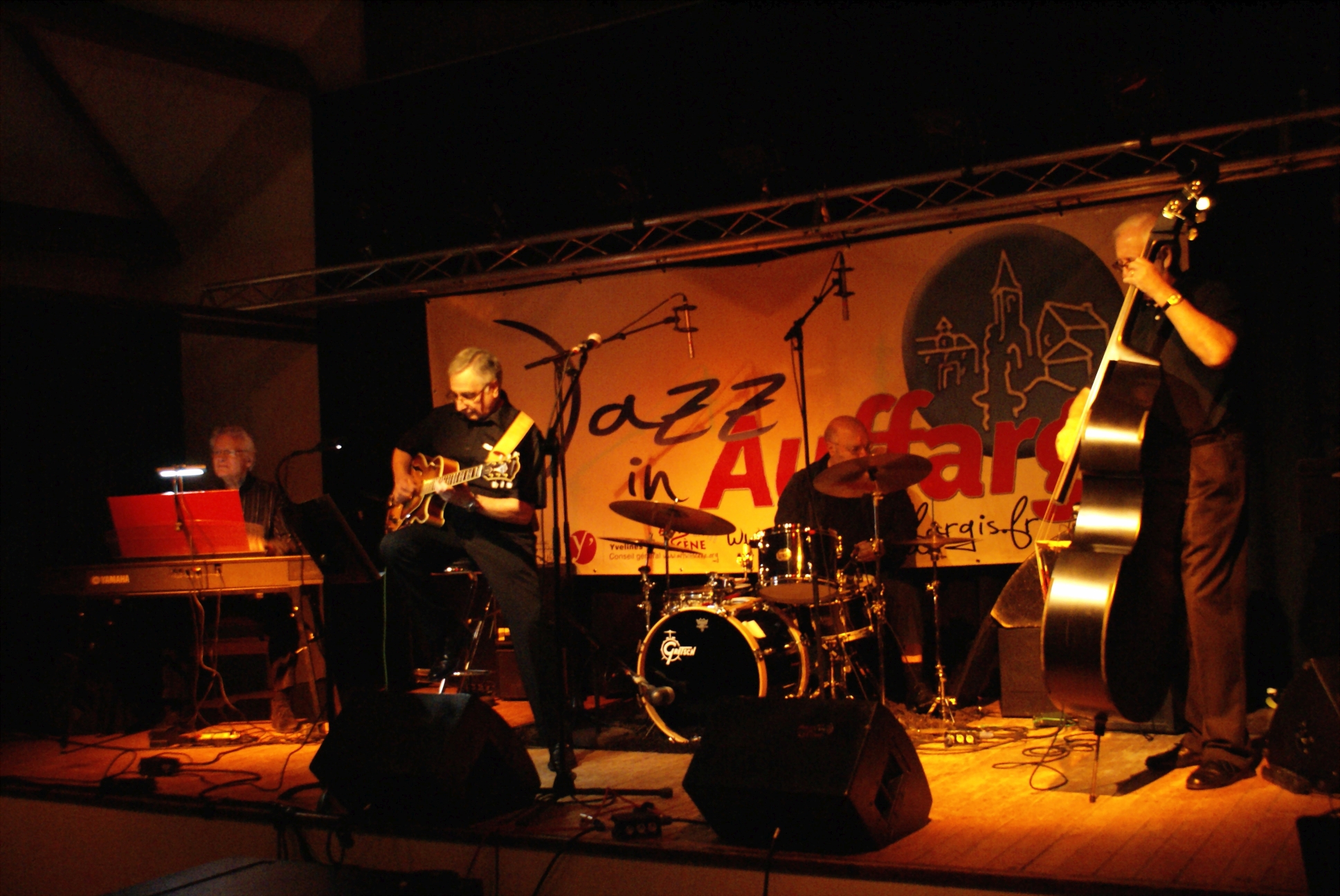 2012-12-02 The Swingin' Stage Quartet